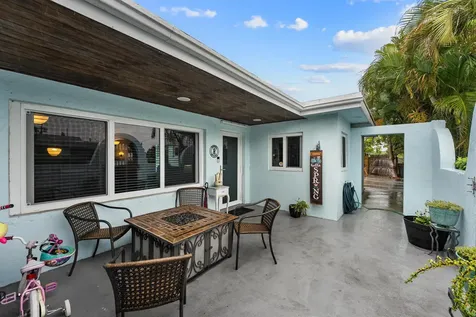 518 Minnesota Street Lantana FL 33462