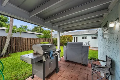 518 Minnesota Street Lantana FL 33462