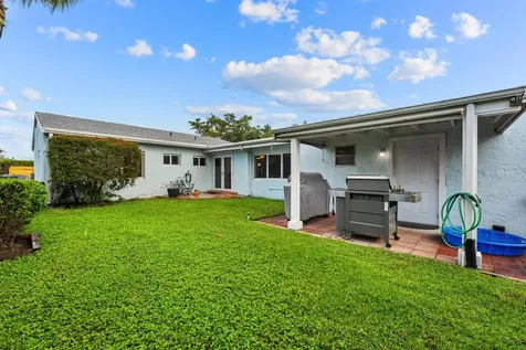 518 Minnesota Street Lantana FL 33462