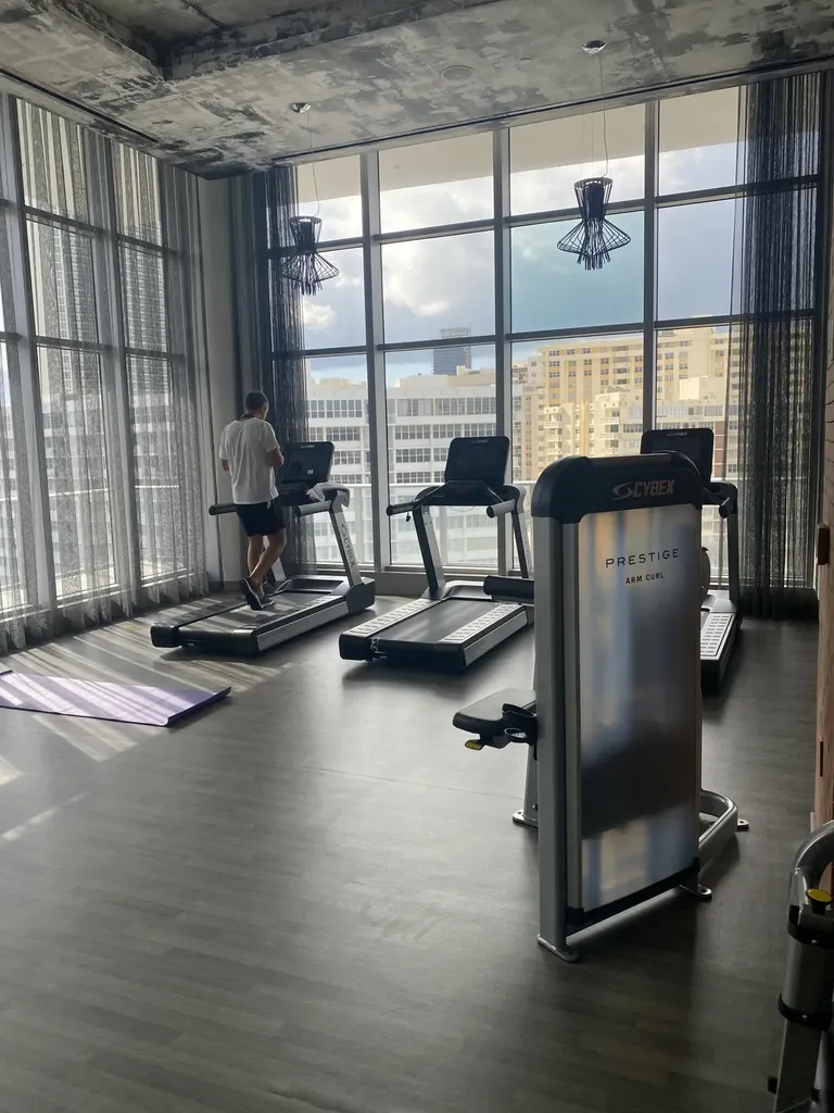 4010 S Ocean Drive Hollywood FL 33019