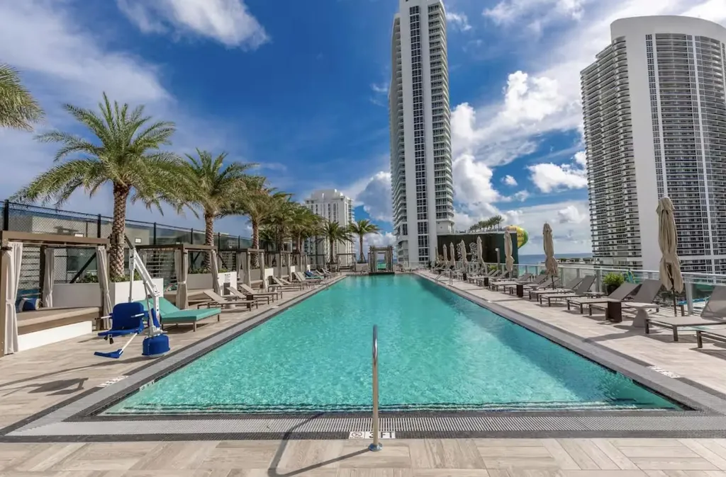 4010 S Ocean Drive Hollywood FL 33019
