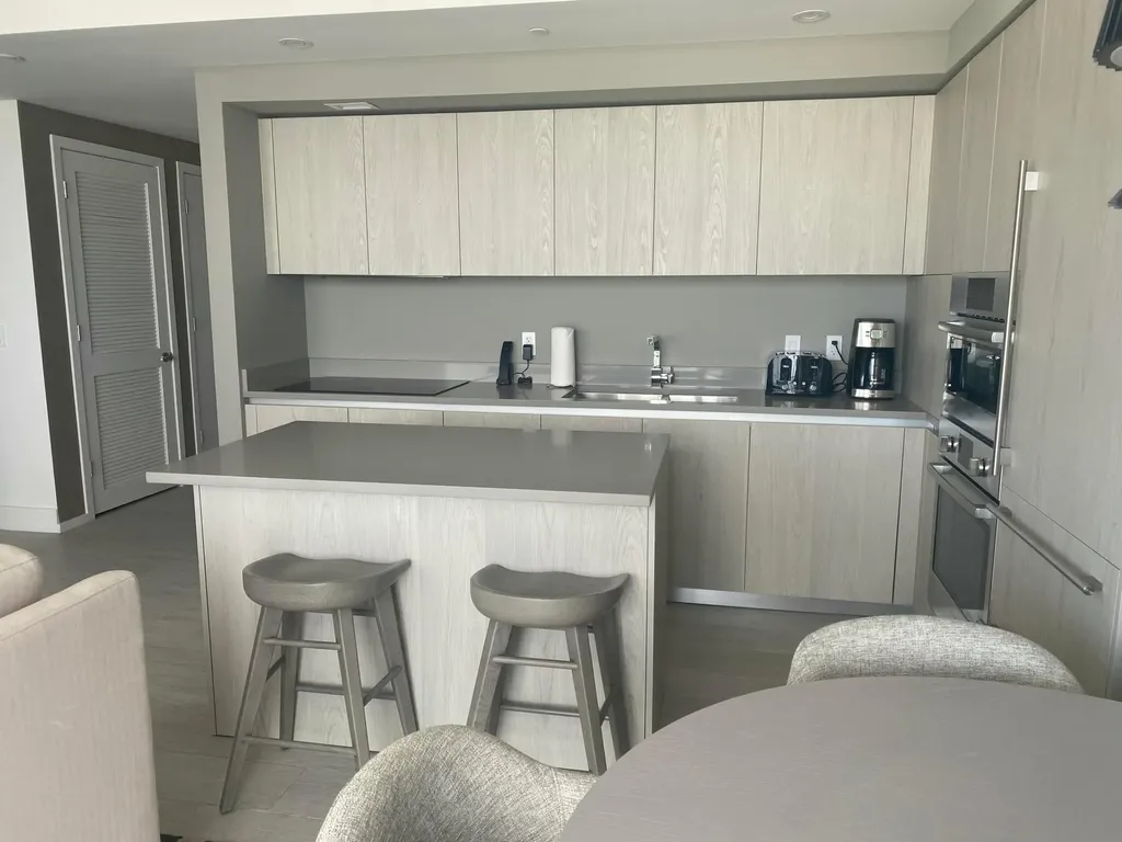 4010 S Ocean Drive Hollywood FL 33019