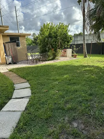1091 SW 51st Avenue Plantation FL 33317