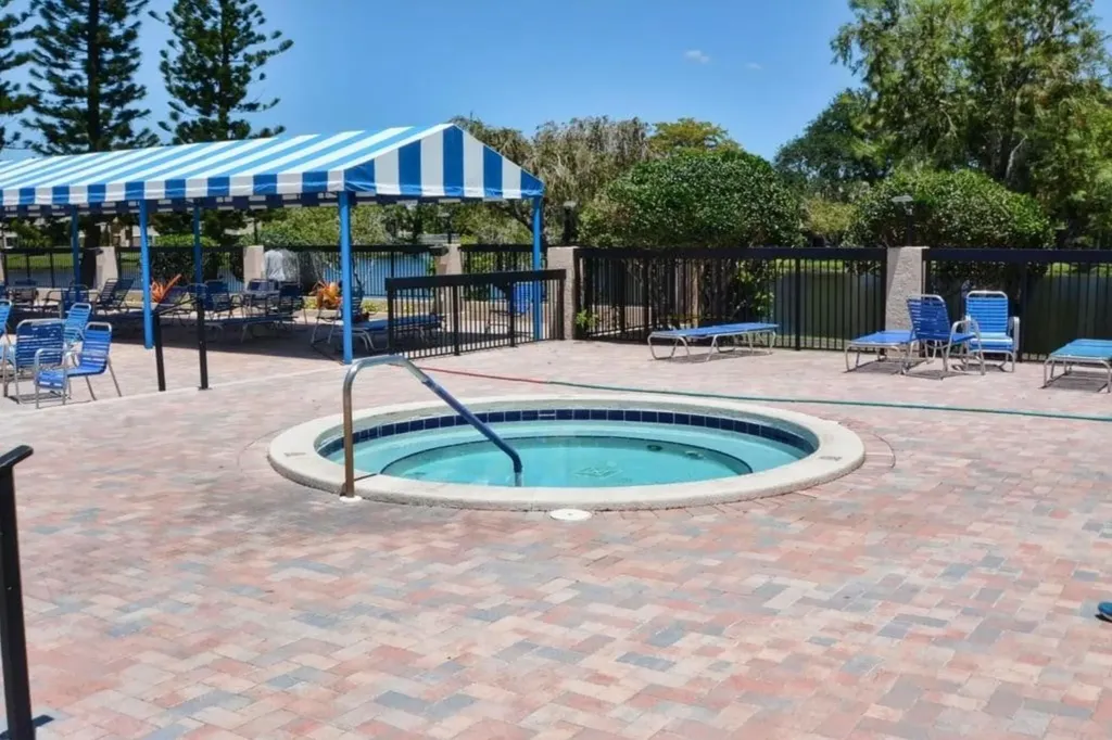 4300 NW 30th Street Coconut Creek FL 33066