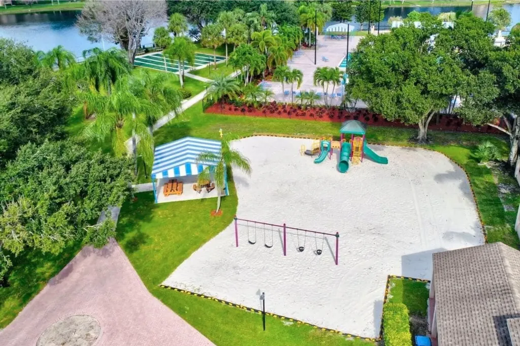4300 NW 30th Street Coconut Creek FL 33066