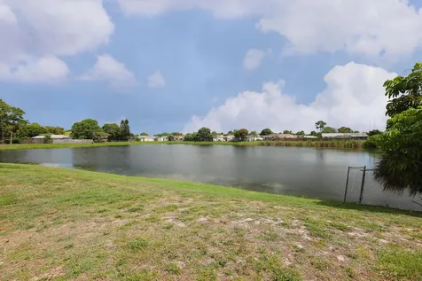 5023 E Society Place Place E West Palm Beach FL 33415