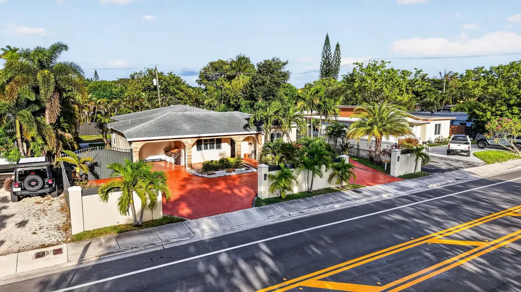 Fort Lauderdale FL, 1412 NE 15th Avenue