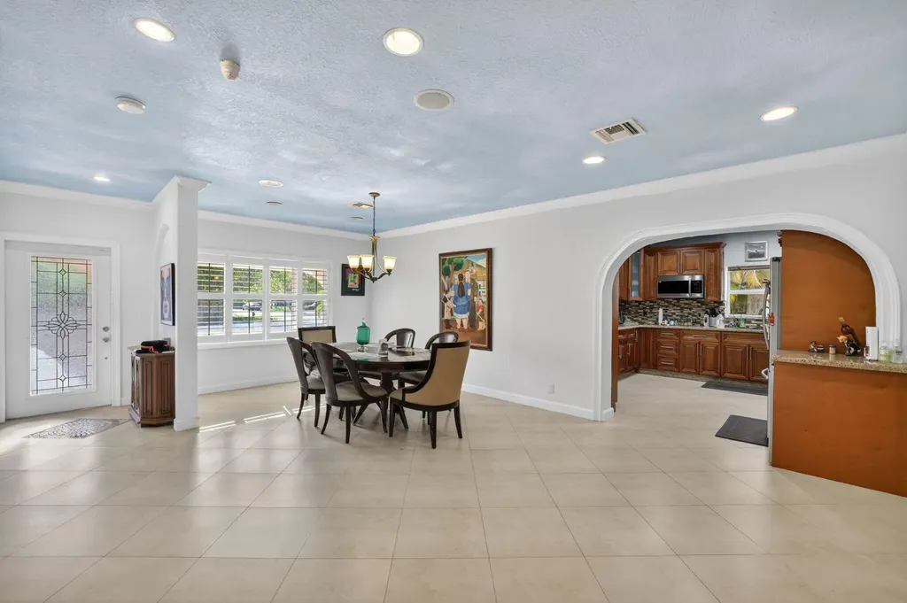 1412 NE 15th Avenue Fort Lauderdale FL 33304