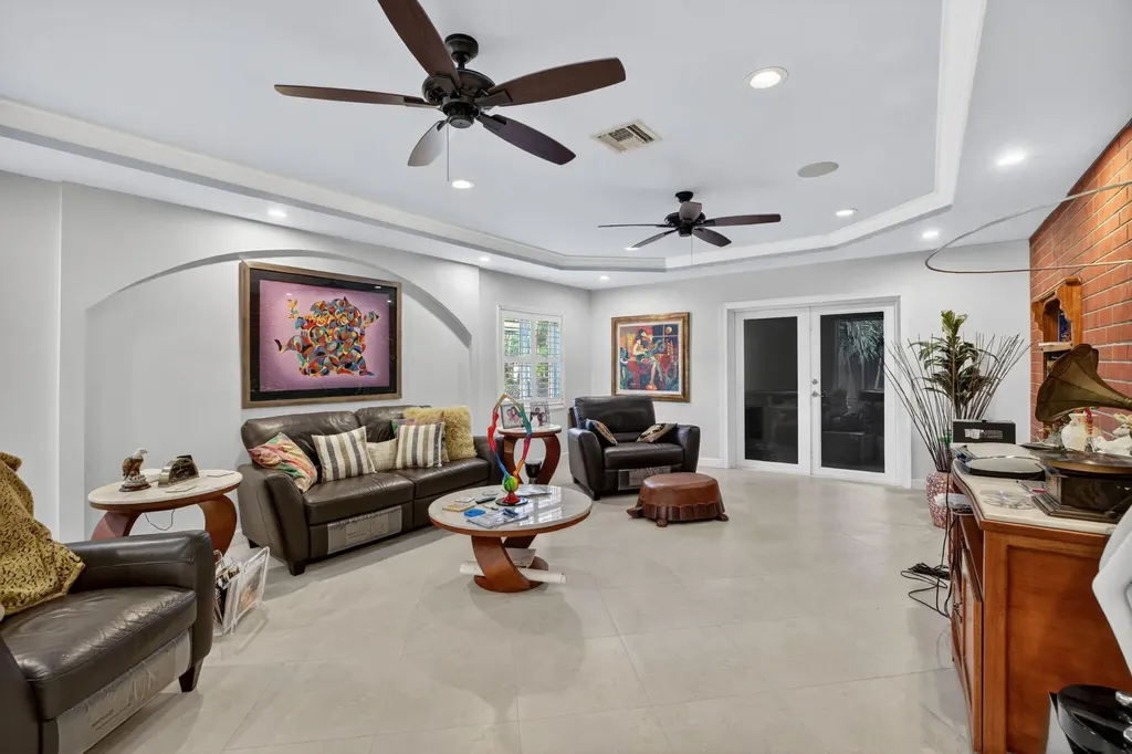 1412 NE 15th Avenue Fort Lauderdale FL 33304