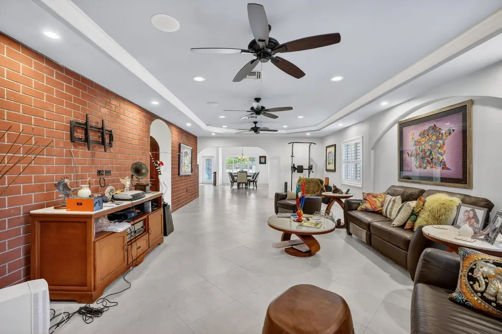 1412 NE 15th Avenue Fort Lauderdale FL 33304