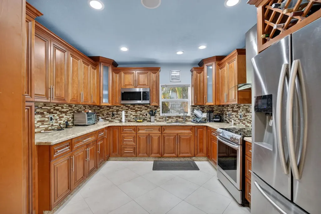 1412 NE 15th Avenue Fort Lauderdale FL 33304