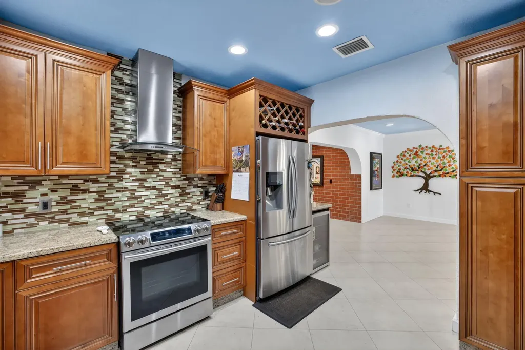 1412 NE 15th Avenue Fort Lauderdale FL 33304