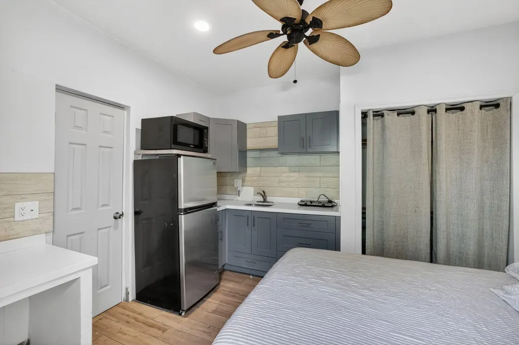 1412 NE 15th Avenue Fort Lauderdale FL 33304