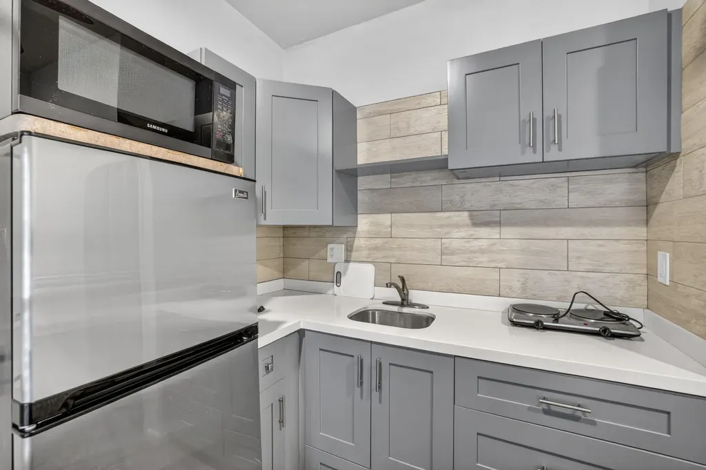 1412 NE 15th Avenue Fort Lauderdale FL 33304