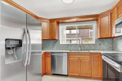 5272 Bosque Lane West Palm Beach FL 33415