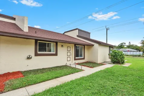 5272 Bosque Lane West Palm Beach FL 33415