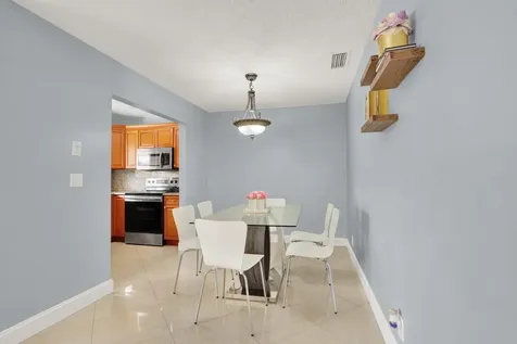 5272 Bosque Lane West Palm Beach FL 33415