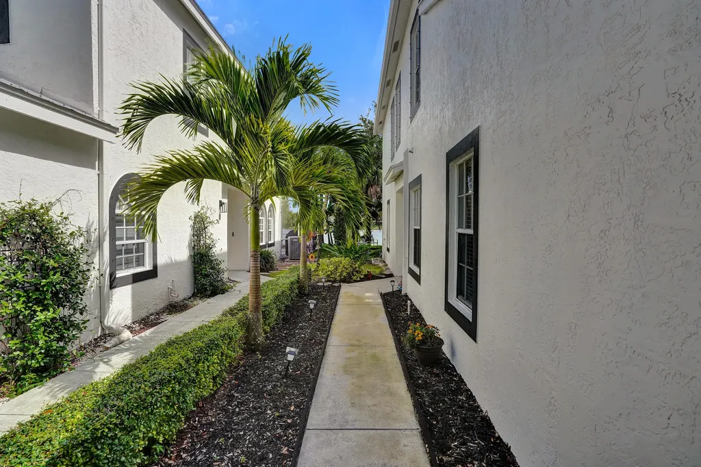 10694 Pelican Drive Wellington FL 33414