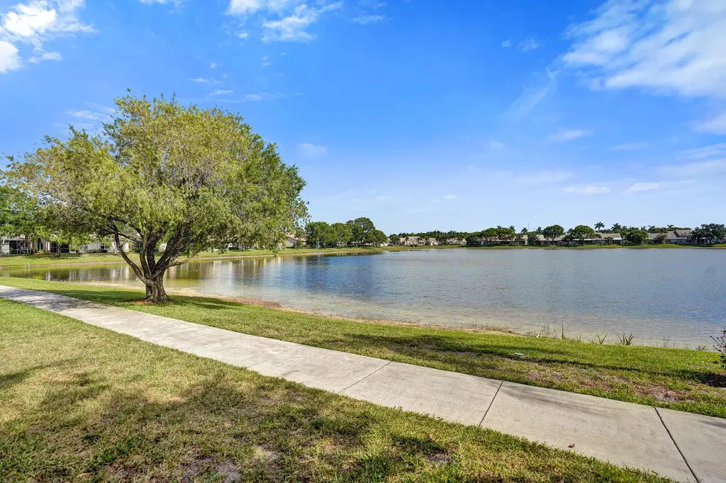 10694 Pelican Drive Wellington FL 33414