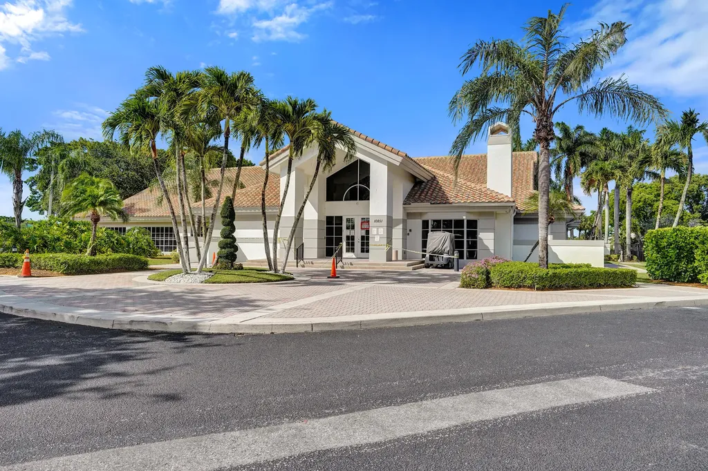 10694 Pelican Drive Wellington FL 33414