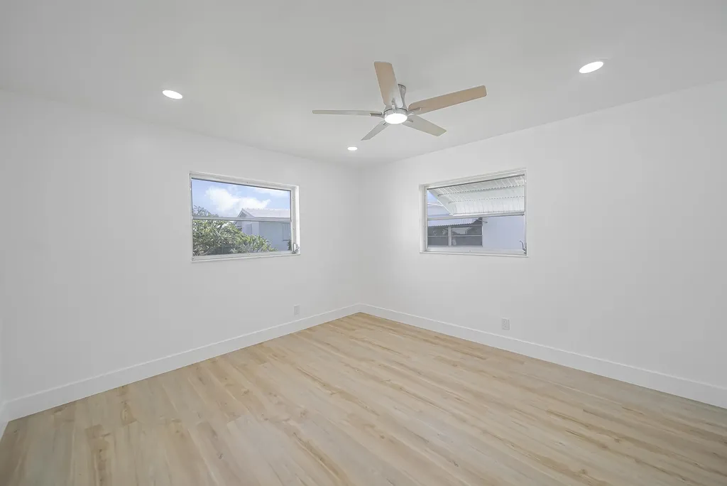 2106 Alfred Drive Boynton Beach FL 33426