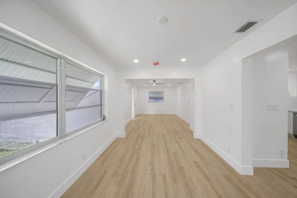 2106 Alfred Drive Boynton Beach FL 33426