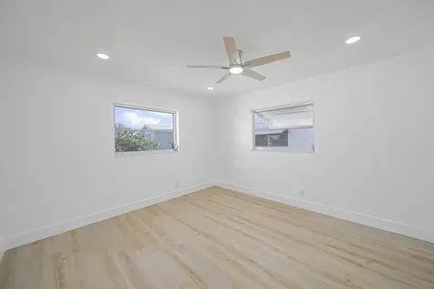 2106 Alfred Drive Boynton Beach FL 33426
