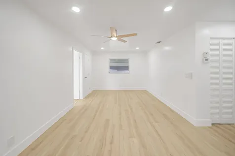2106 Alfred Drive Boynton Beach FL 33426