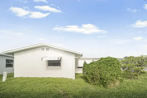 2106 Alfred Drive Boynton Beach FL 33426
