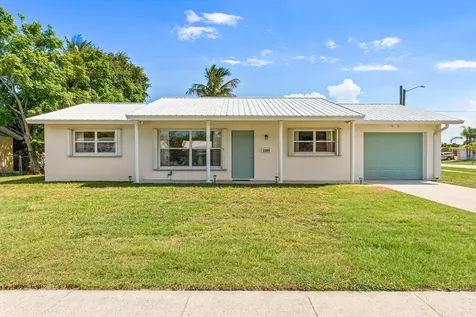 3364 Grove Road Palm Beach Gardens FL 33410