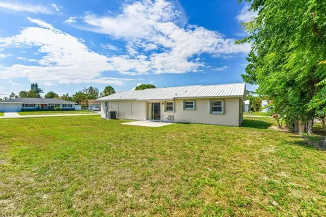 3364 Grove Road Palm Beach Gardens FL 33410