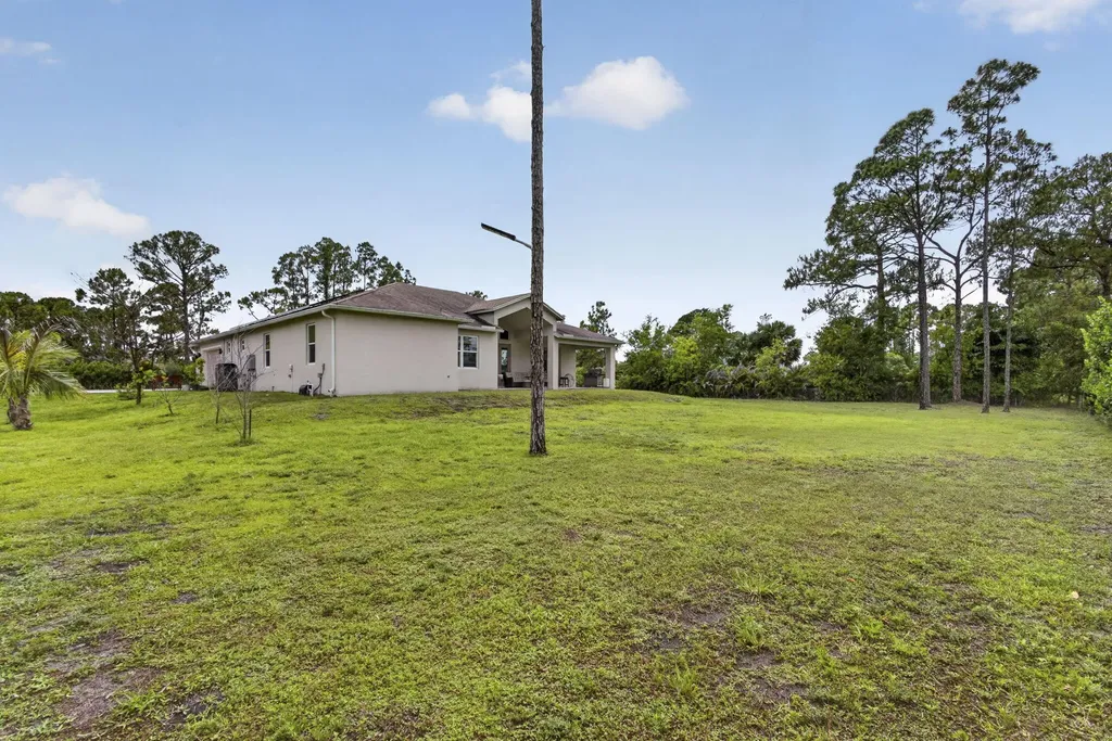 17145 Hamlin Boulevard Loxahatchee FL 33470