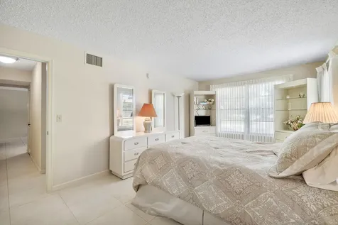 9810 Pineapple Tree Drive Boynton Beach FL 33436