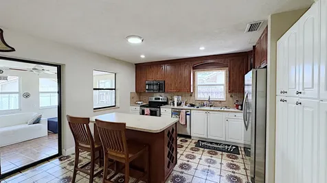 411 SE 4th Street Dania Beach FL 33004