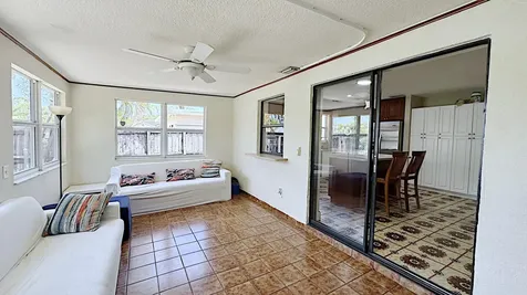 411 SE 4th Street Dania Beach FL 33004