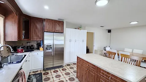 411 SE 4th Street Dania Beach FL 33004