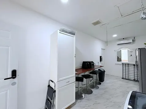 411 SE 4th Street Dania Beach FL 33004