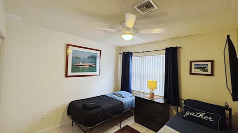411 SE 4th Street Dania Beach FL 33004