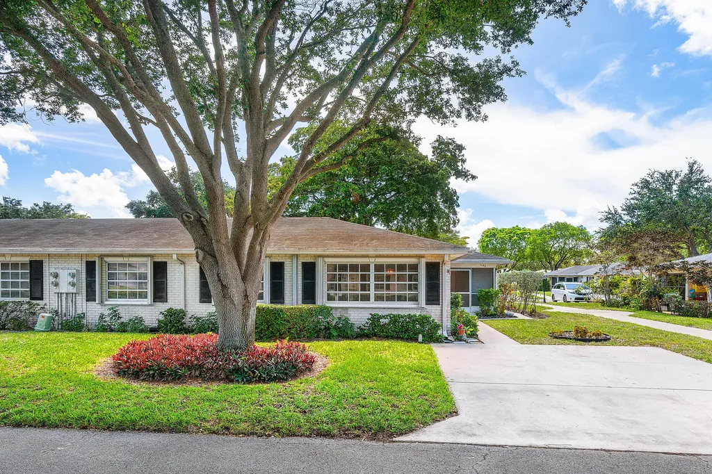 10141 S 41st Drive Boynton Beach FL 33436
