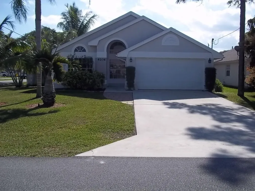 6206 Lucerne Street Jupiter FL 33458