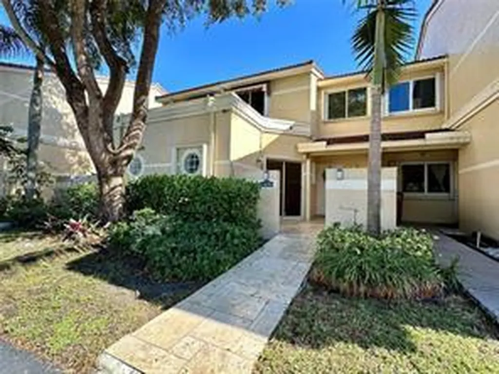3490 Deer Creek Palladian Circle Deerfield Beach FL 33442