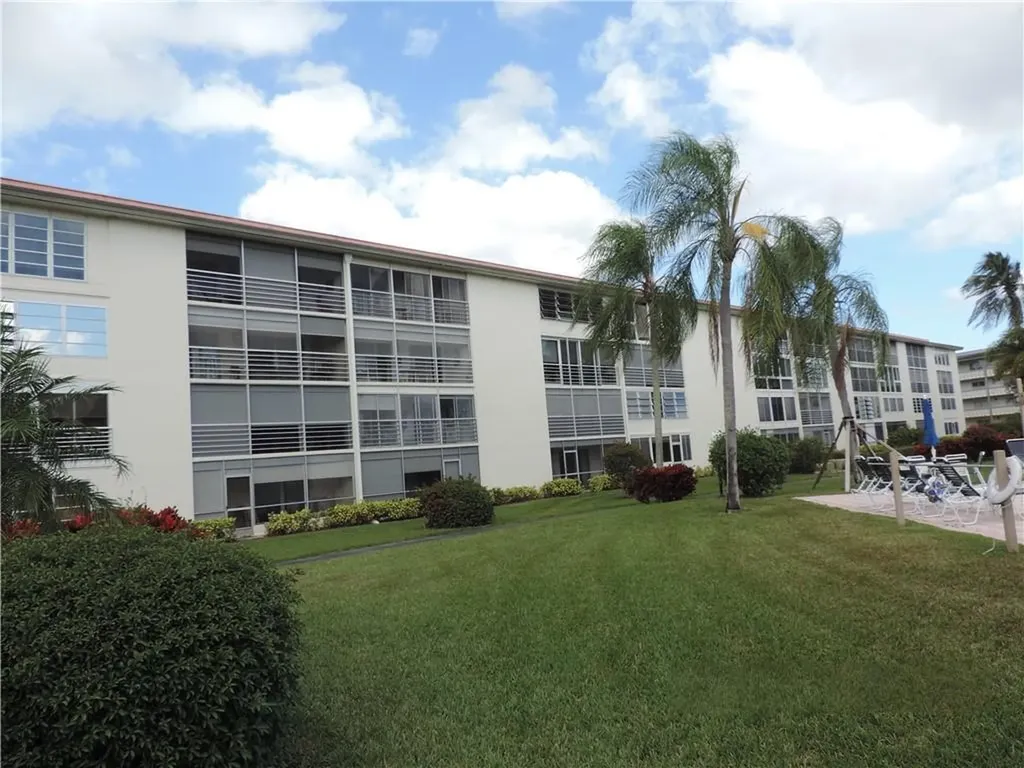 2901 Victoria Circle Coconut Creek FL 33066
