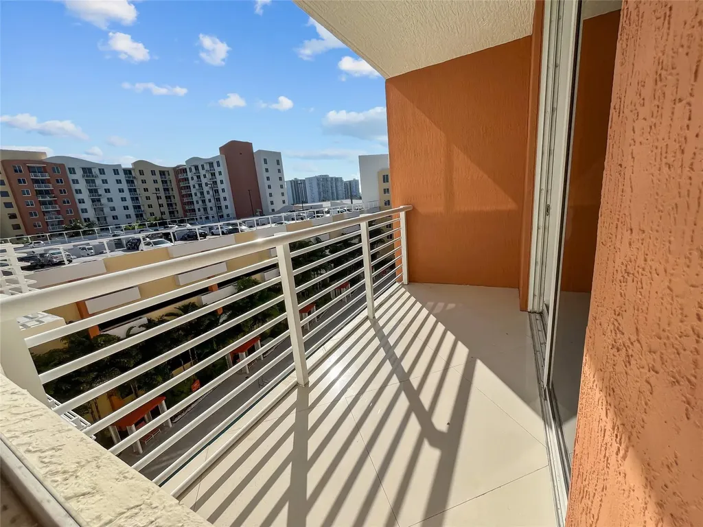 2775 NE 187th Street Aventura FL 33180