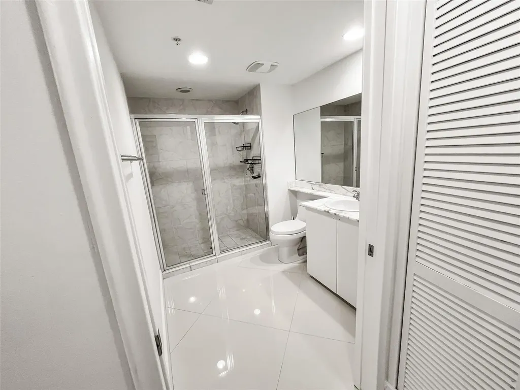 2775 NE 187th Street Aventura FL 33180