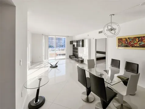 2775 NE 187th Street Aventura FL 33180