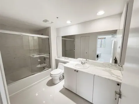 2775 NE 187th Street Aventura FL 33180