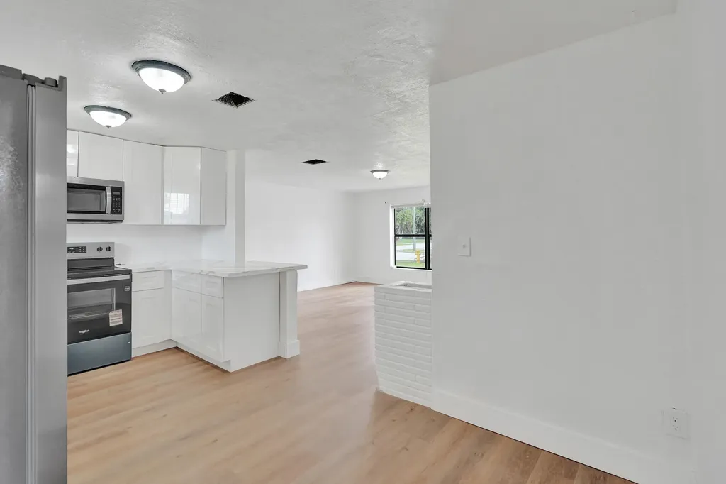2901 NW 21st Street Fort Lauderdale FL 33311