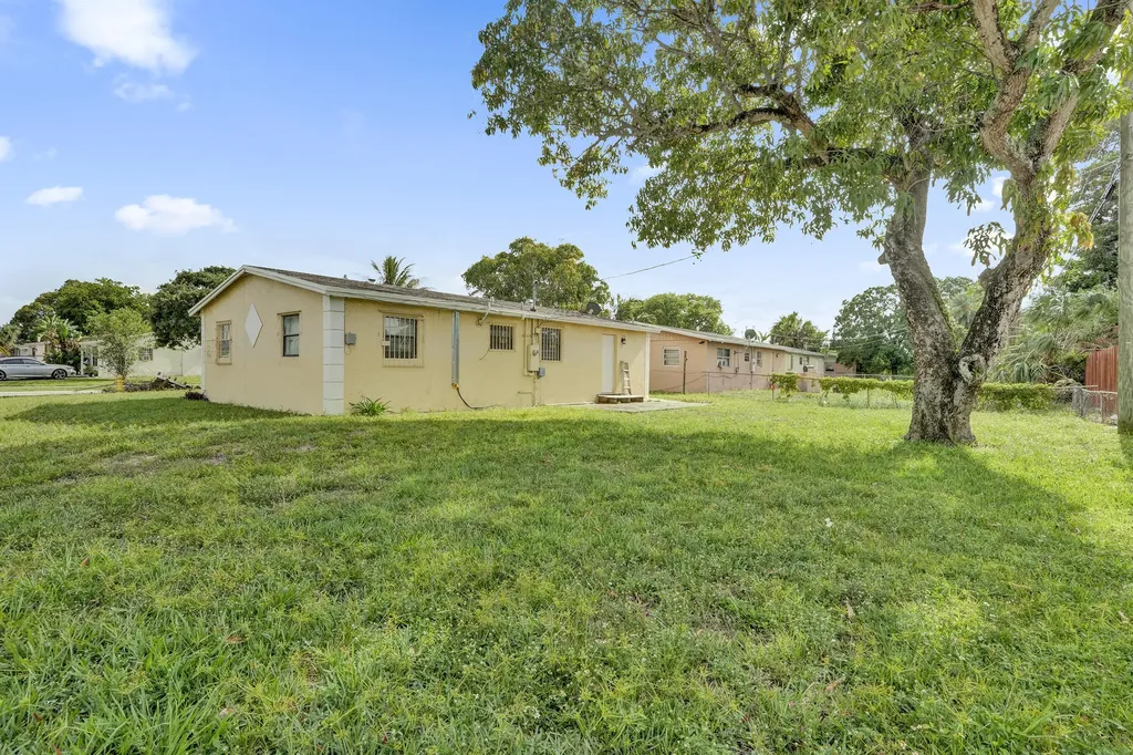 2901 NW 21st Street Fort Lauderdale FL 33311