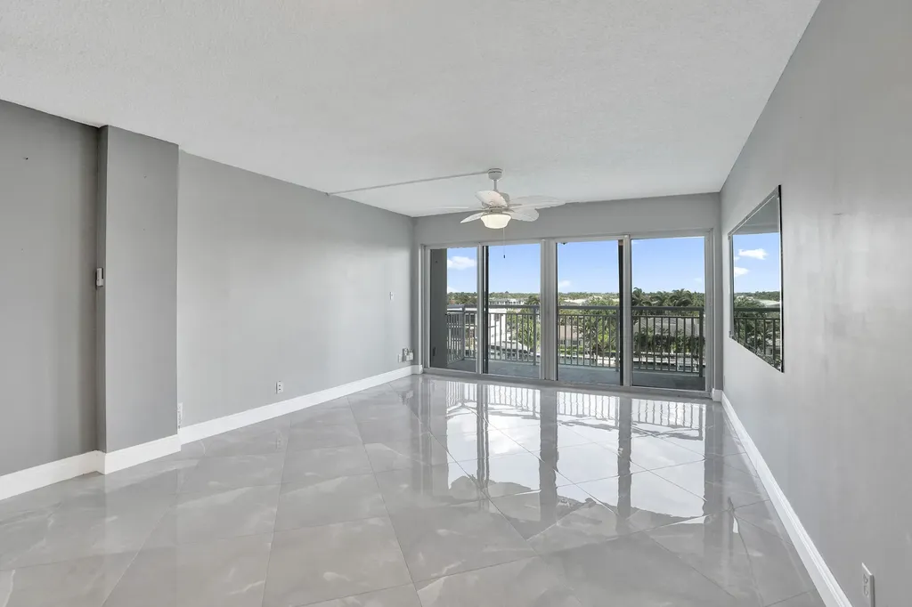 2611 N Riverside Drive Pompano Beach FL 33062