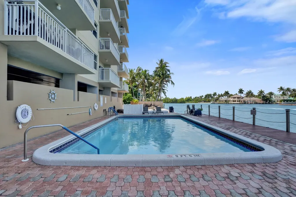 2611 N Riverside Drive Pompano Beach FL 33062